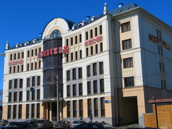 Фасад бизнес-центра «Петровский»