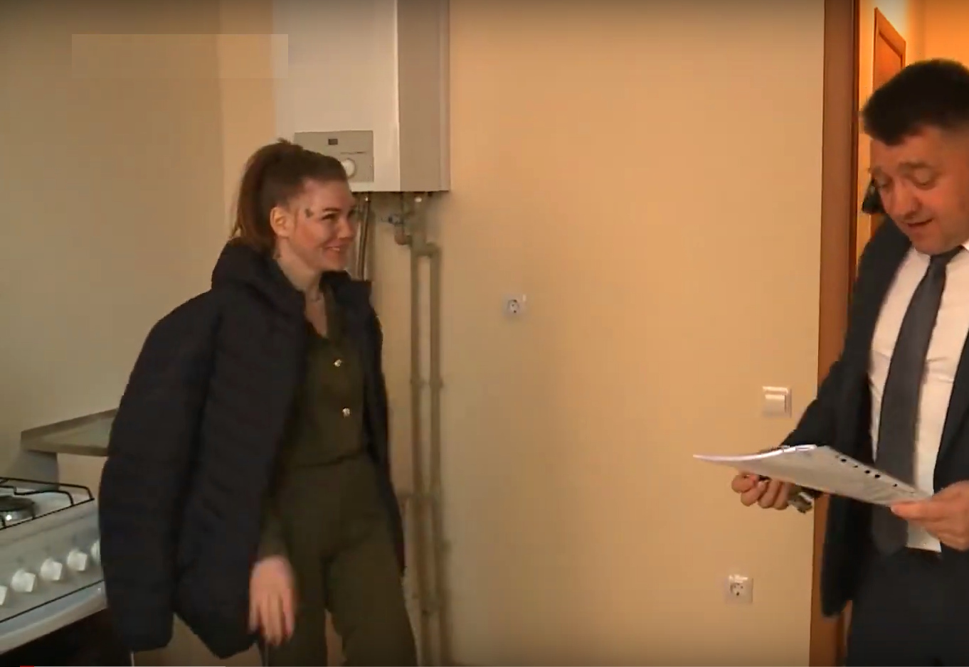 Имеет ли право сирота  на квартиру от государства?